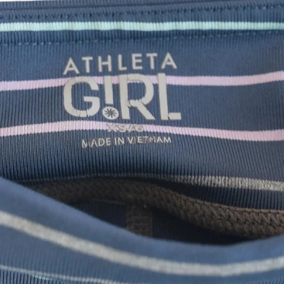 Athleta Girl Capri Leggings In Multi Stripe Purple Size XS 6 *Small mark on leg* - Picture 6 of 7